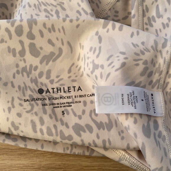 athleta • salutation stash pocket tight • small - Picture 5 of 7